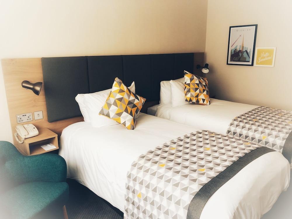 Holiday Inn Reading South M4 Jct 11 By Ihg Bagian luar foto