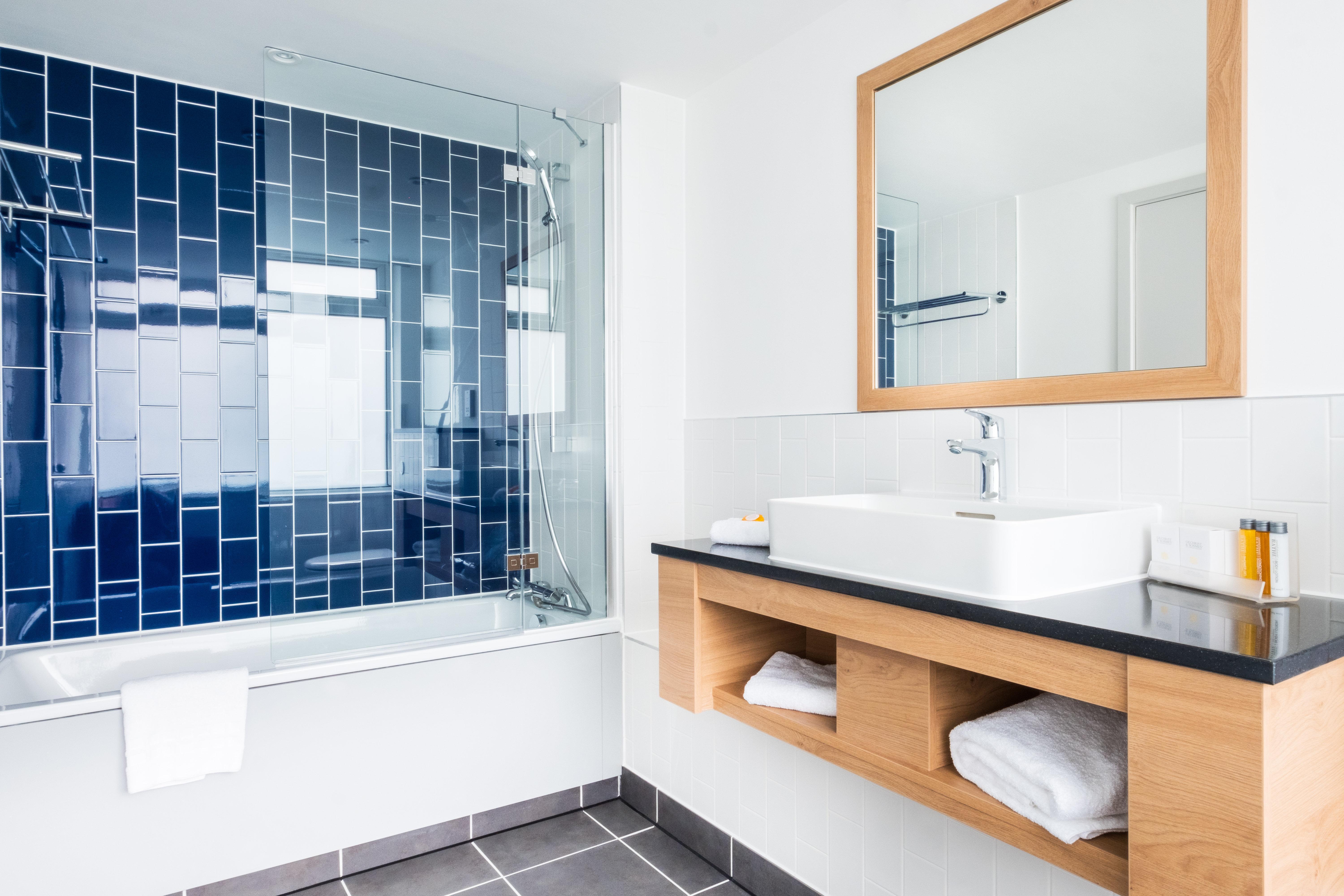 Holiday Inn Reading South M4 Jct 11 By Ihg Bagian luar foto