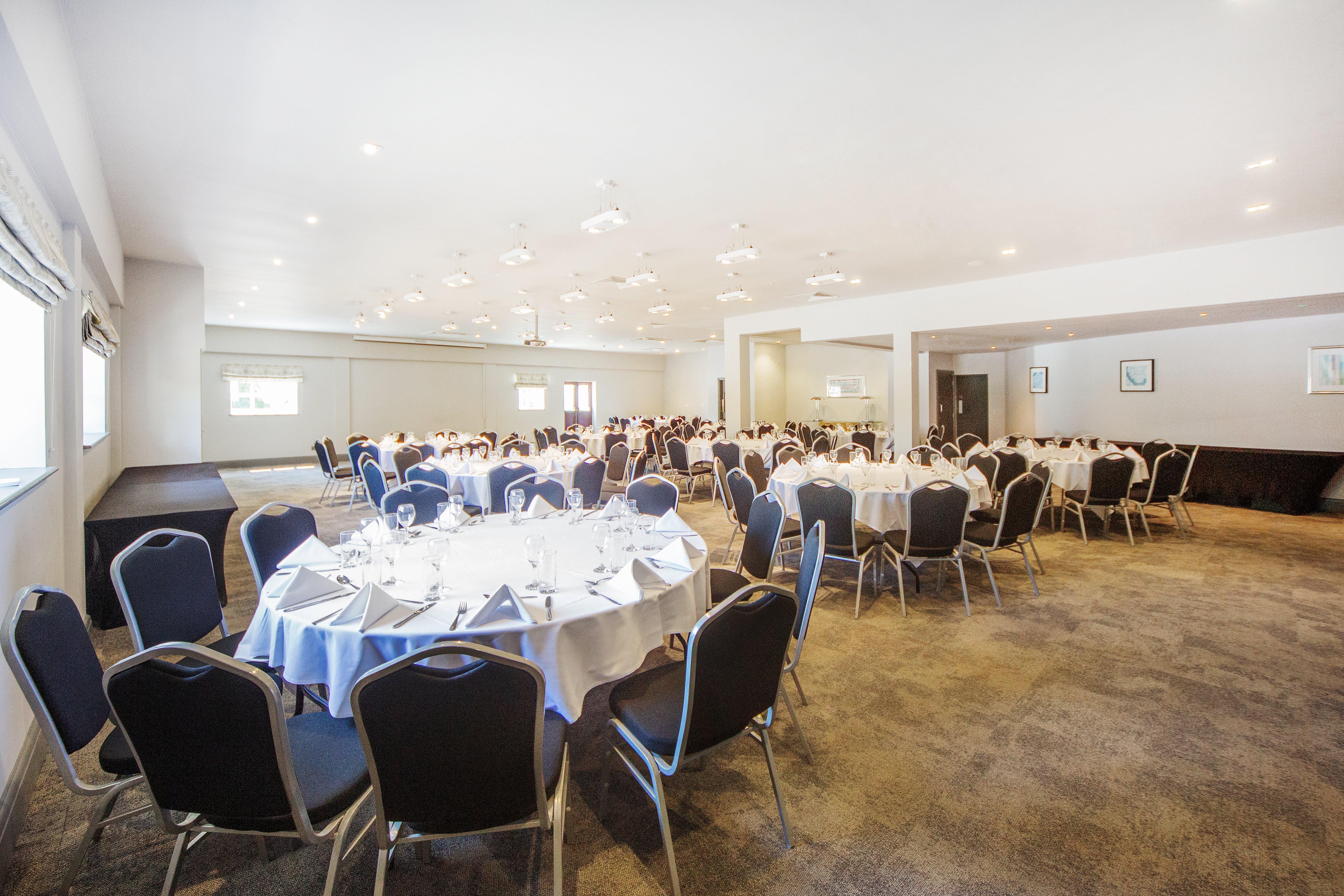Holiday Inn Reading South M4 Jct 11 By Ihg Bagian luar foto