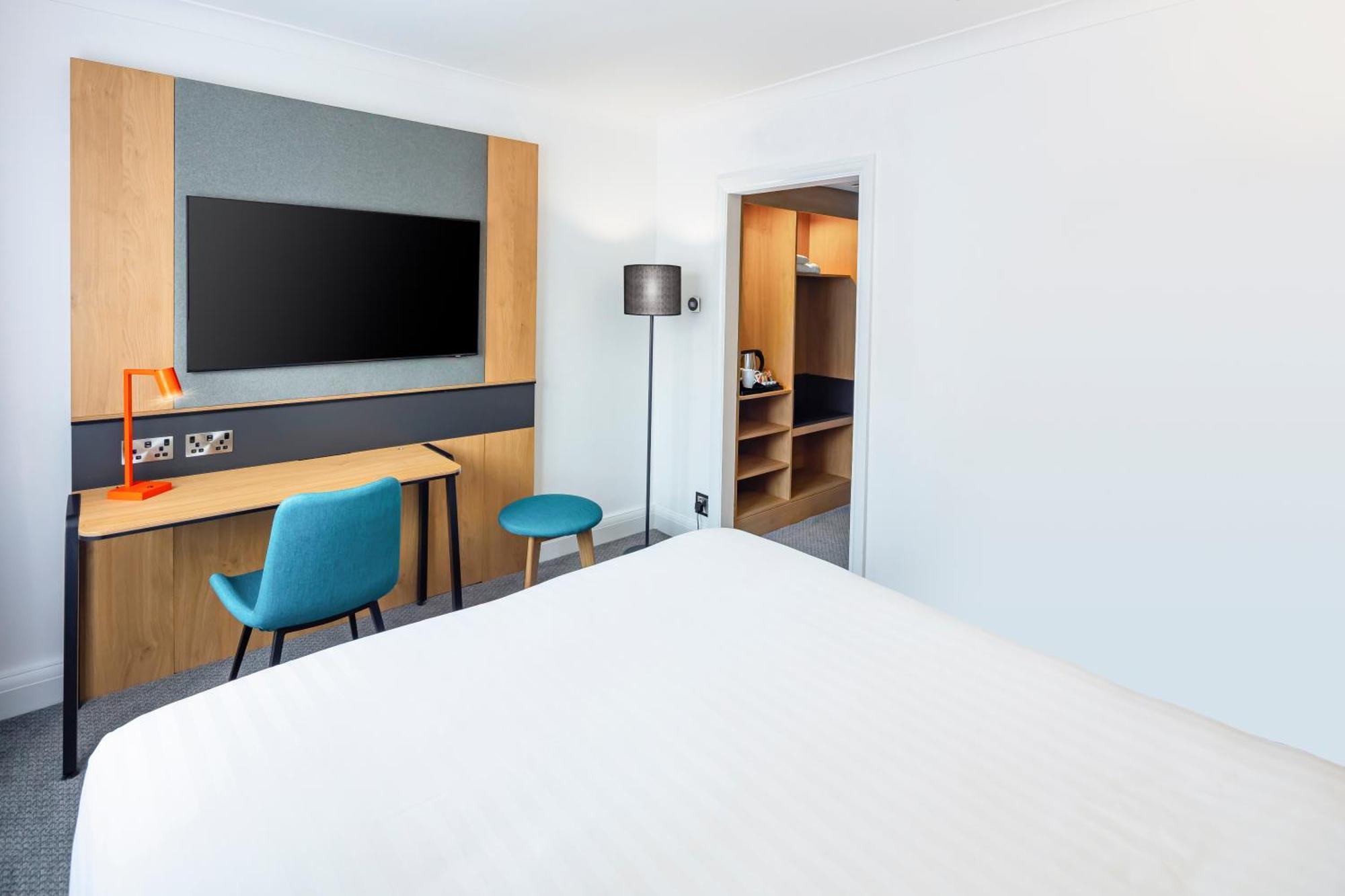 Holiday Inn Reading South M4 Jct 11 By Ihg Bagian luar foto