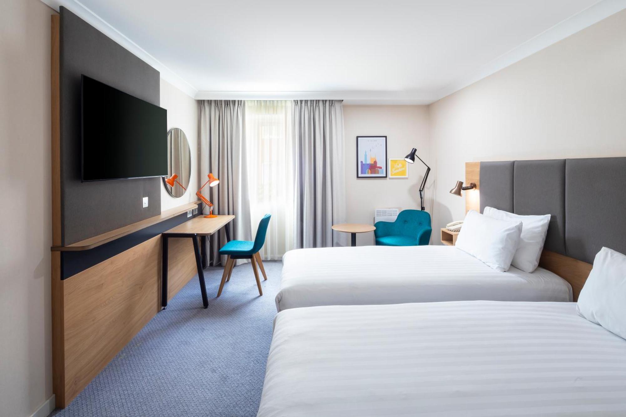Holiday Inn Reading South M4 Jct 11 By Ihg Bagian luar foto