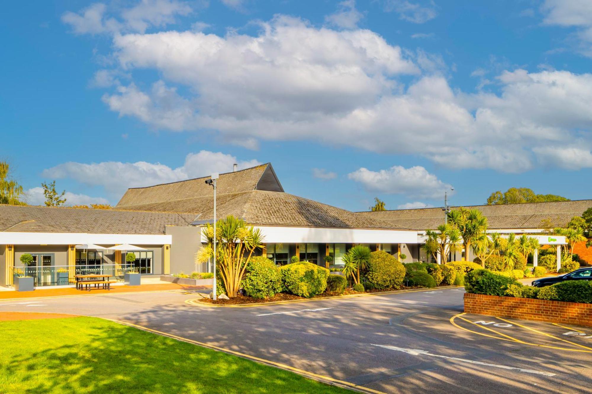 Holiday Inn Reading South M4 Jct 11 By Ihg Bagian luar foto